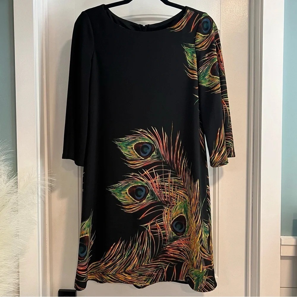 Muse Peacock 3/4 Sleeve Feather Design Mini Dress. Size 6.